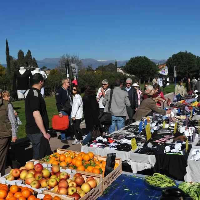 Marché forain de l'hippodrome
