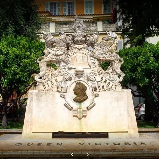 Square Victoria
