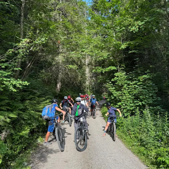 L’enquête électrique, chasse au trésor en VTTAE_Le Grand-Bornand