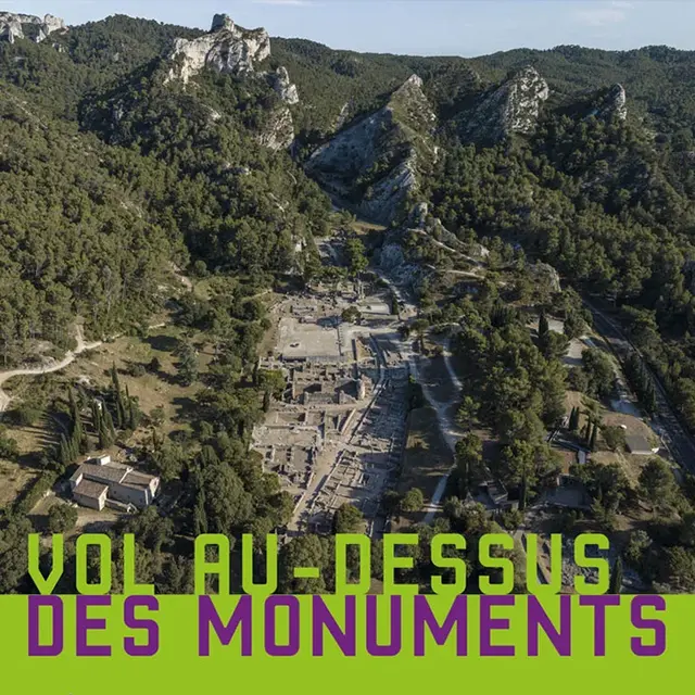 Exposition Hôtel de Sade : Vol au-dessus des Monuments_Saint-Rémy-de-Provence