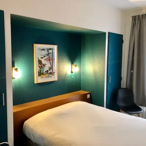 Hôtel Le Progrès - Chambre standard jardin