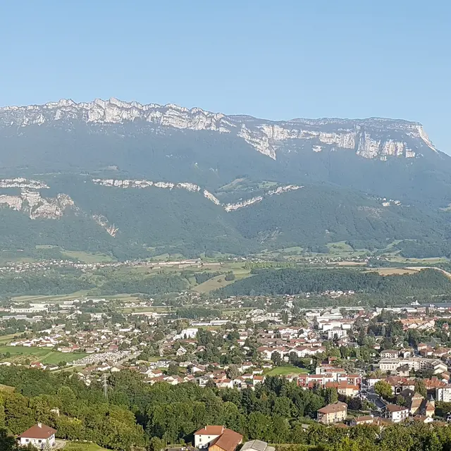 Point de vue sur la vallée et des Contreforts de la Chartreuse