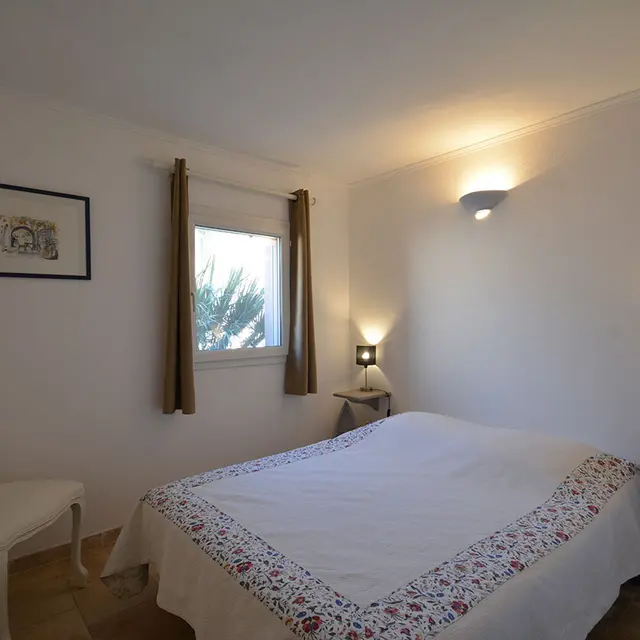 Chez Monique - Bleu_Bédoin