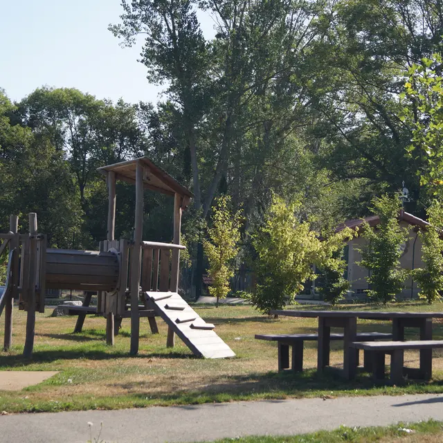 Aire de pique-nique - espace Vermare