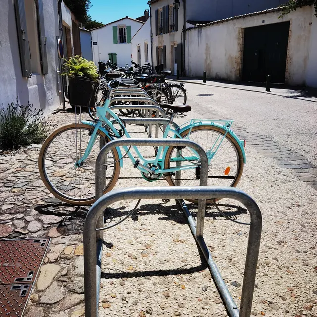 Parking vélo - rue Camille Magué_La Flotte
