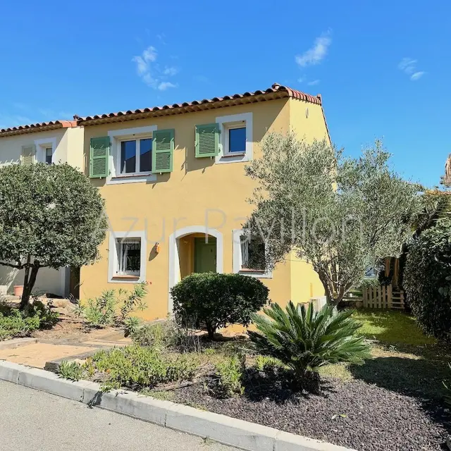 Maison Jaune_Roquebrune-sur-Argens