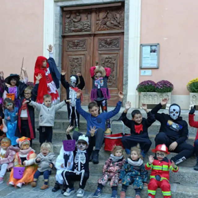 Halloween_Isola