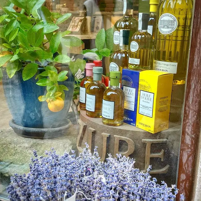 Azure_Les Baux-de-Provence