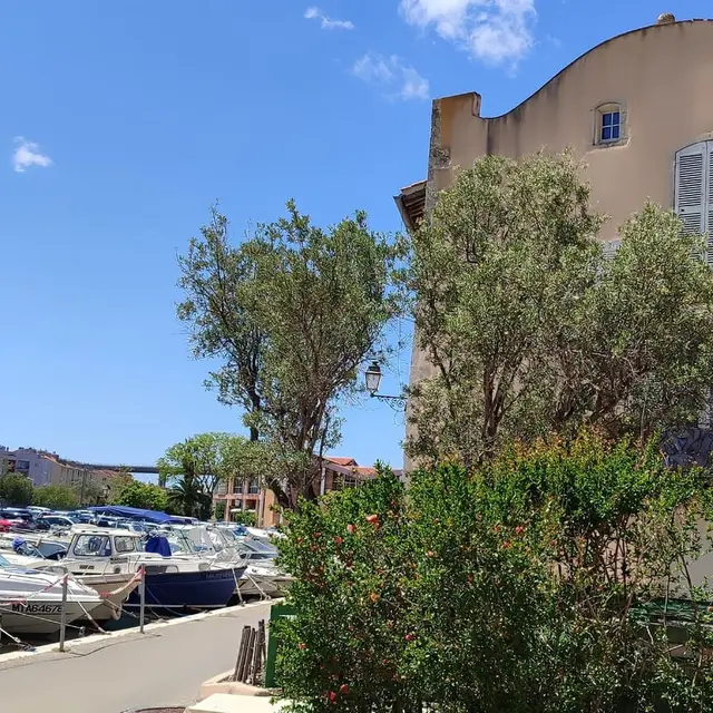Maison à chapeau de gendarme_Martigues