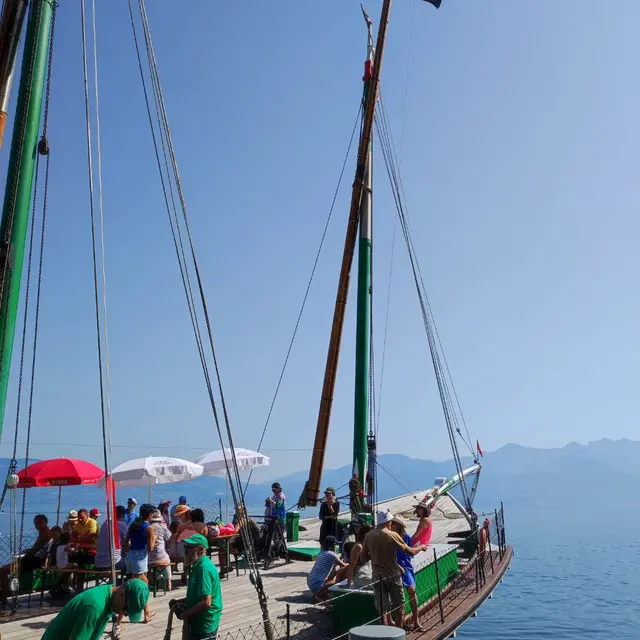 Sortie apéro sur la barque La Savoie à Saint-Gingolph