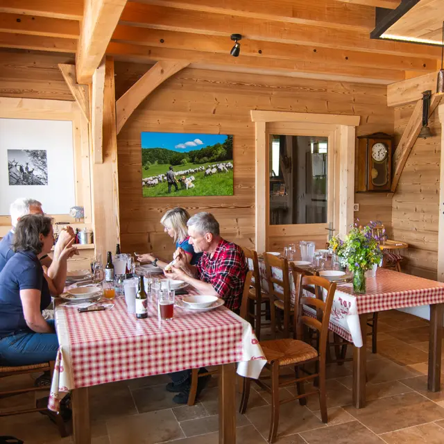 Table paysanne / casse croûte paysan  