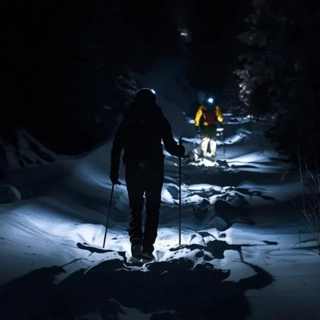 Randonnée nocturne et fondue aux Glières_Glières-Val-de-Borne
