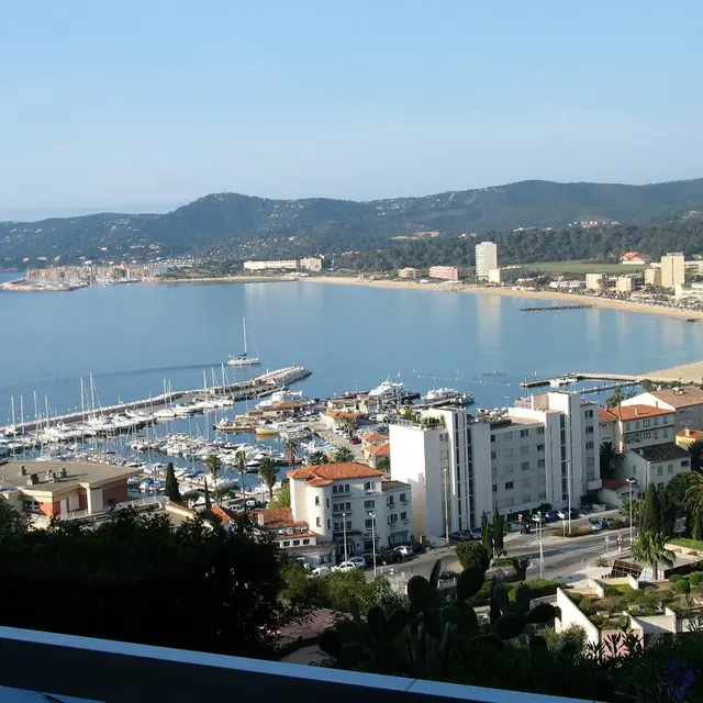 Location HEBRARD Le Lavandou