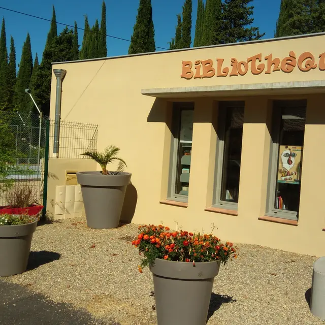 Bibliothèque de Villecroze