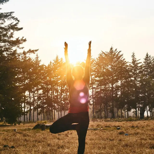 Séance de yoga en plein air_Roquemaure