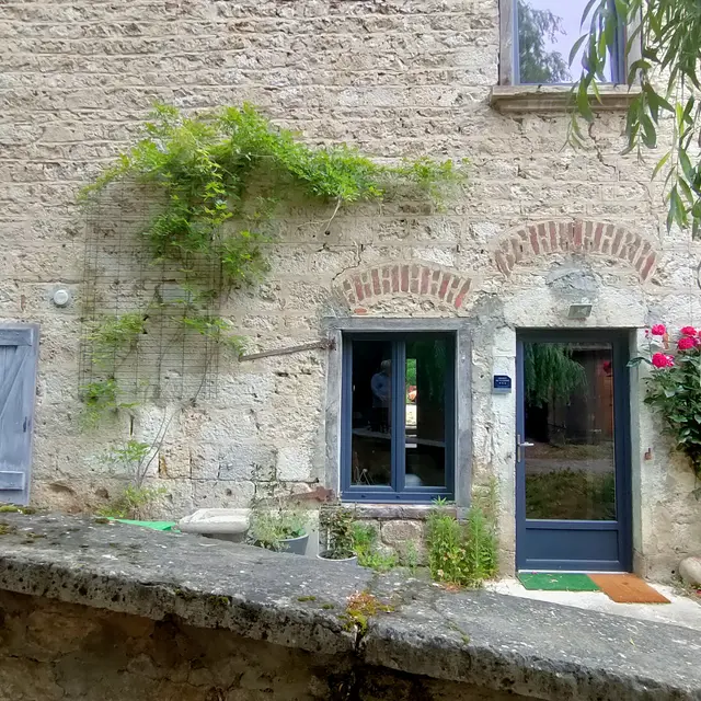 Entrée coté Pérouges