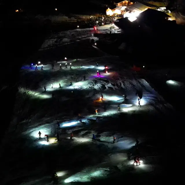 Descente aux flambeaux ESF Saint Nicolas Véroce_Saint-Gervais-les-Bains