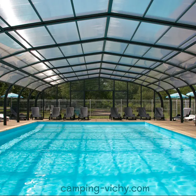 Piscine chauffée et couverte