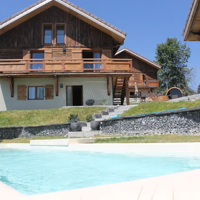 Chalet avec piscine