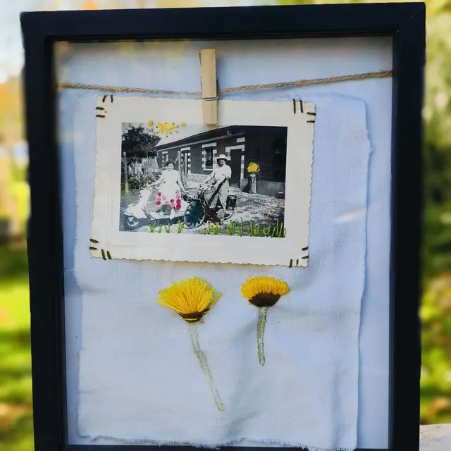 Atelier broderie sur photo & carte ancienne_Loix