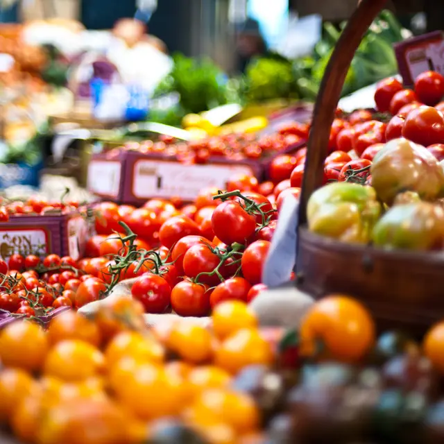 Fruits et legumes au marché