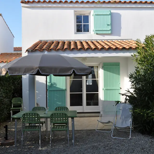 Maison et terrasse