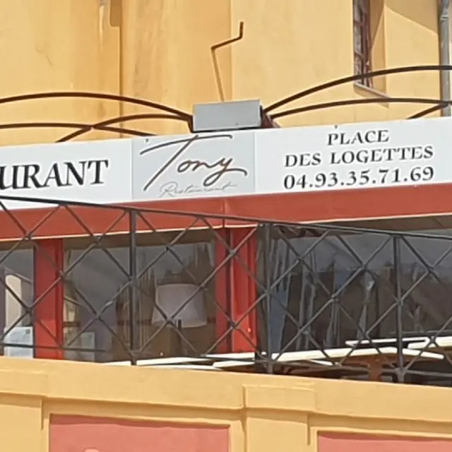 Tony Restaurant