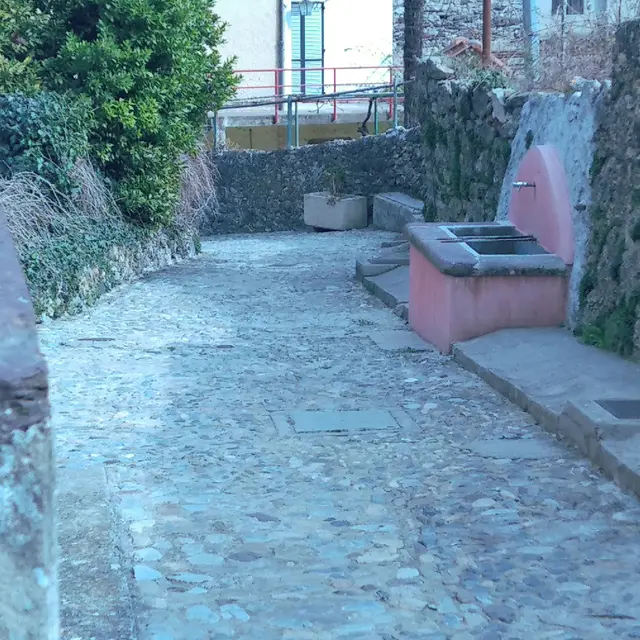 Rue du vallon, fontaine