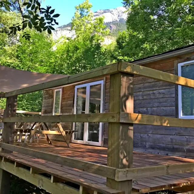 Hébergements insolites Rapid'Eau : Bungalow perché