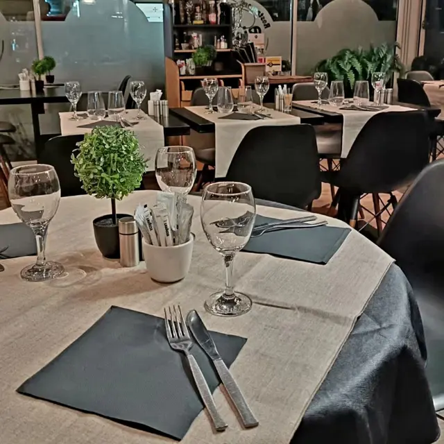 Bistro St Lo_Saint-Laurent-du-Var