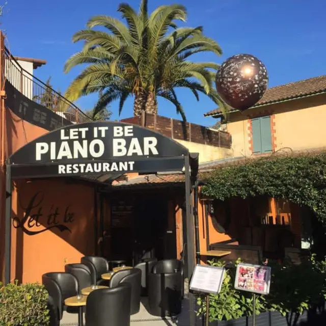 Bar Let It Be