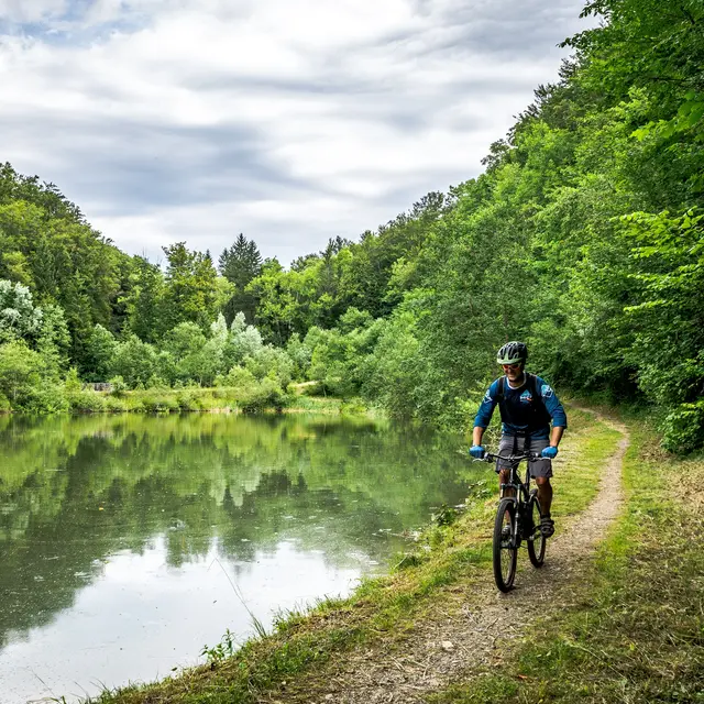 VTT au bord du lac
