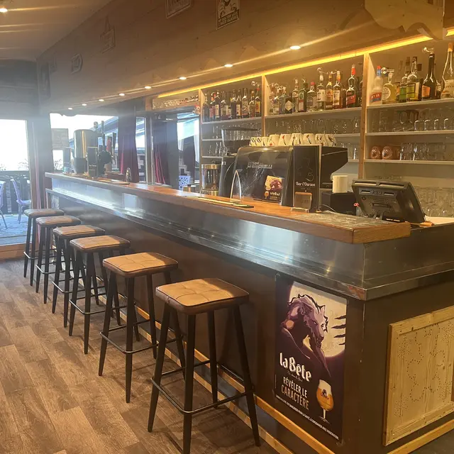 Bar - Restaurant l'Ourson_Thollon-les-Mémises
