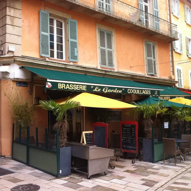 hyeres restaurant brasserie centre medieval