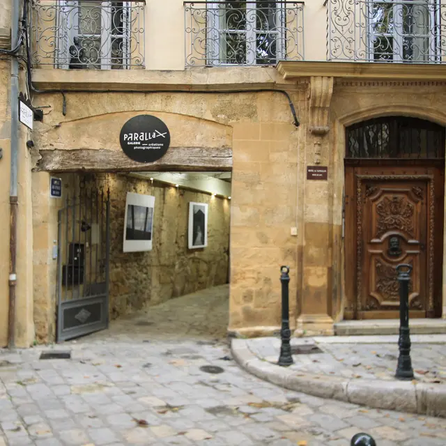 galerie Parallax ,place des trois ormeaux