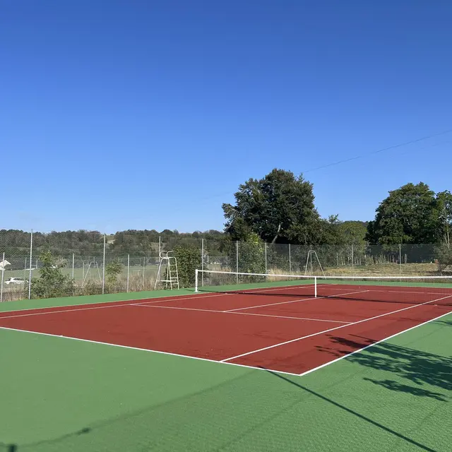 Court de tennis aux Plans d'Hotonnes_Haut Valromey