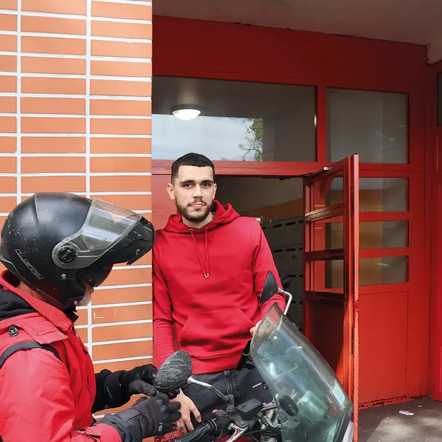 Théâtre_Des Dragons dans les halls_Saint-Denis