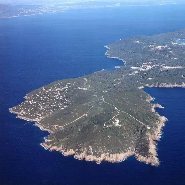 Navettes vers l'île du Levant - Vedettes îles d'Or et le Corsaire_Le Lavandou