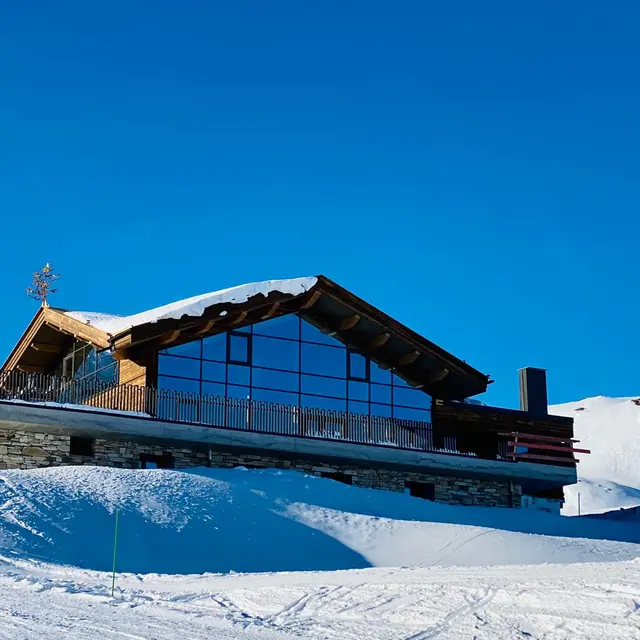 Façade extérieure - Restaurant L'empreinte Avaline Val d'Isère