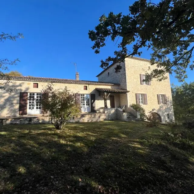 Théra - Chambres d'Hôtes et écolieu en construction_Montaigu-de-Quercy