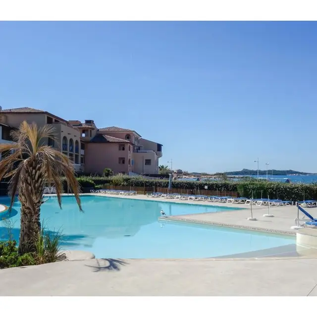 piscine de la residence