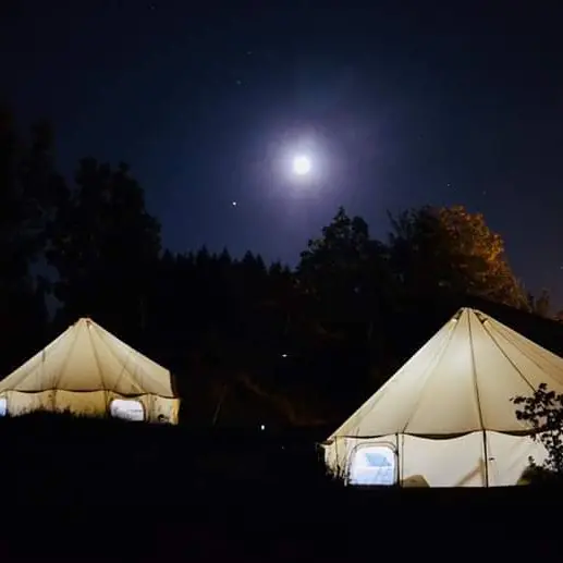 Lodg-ing Camp Luberon