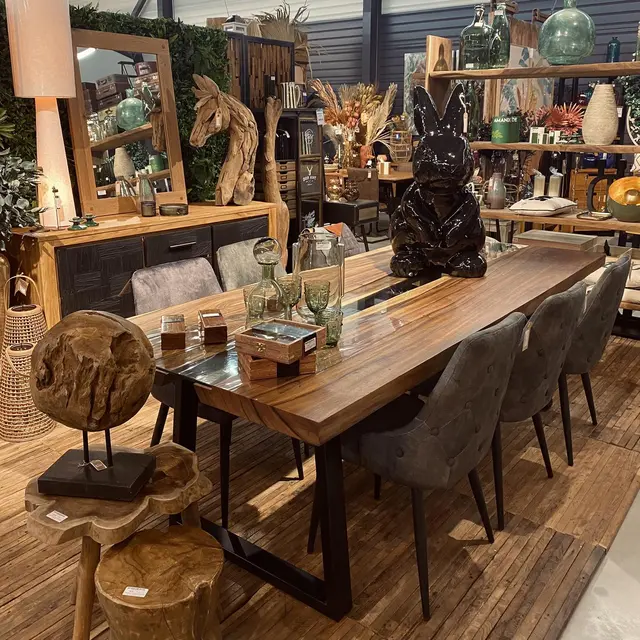 Table pièce unique