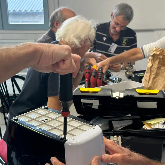 SERD - réparation de vos appareils électriques dans les Repair Cafés éphémères_Saint-Mury-Monteymond