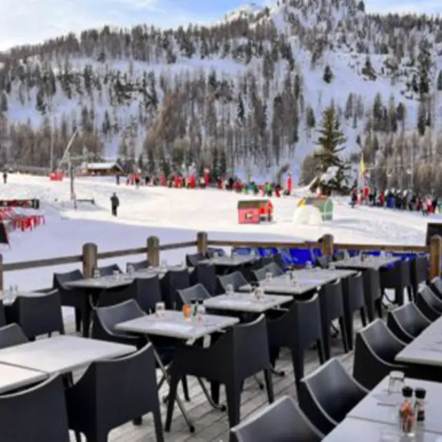 Restaurant The Rendez-vous_Isola 2000