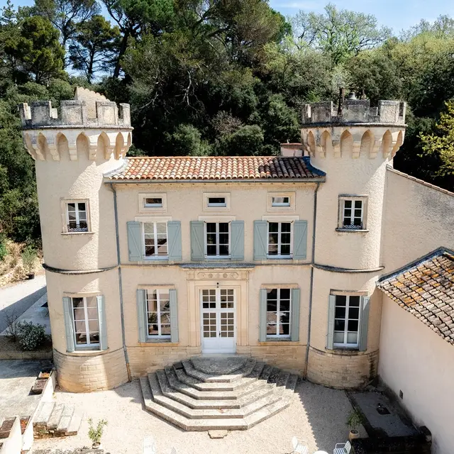 Gîte les Tours à Sarrians