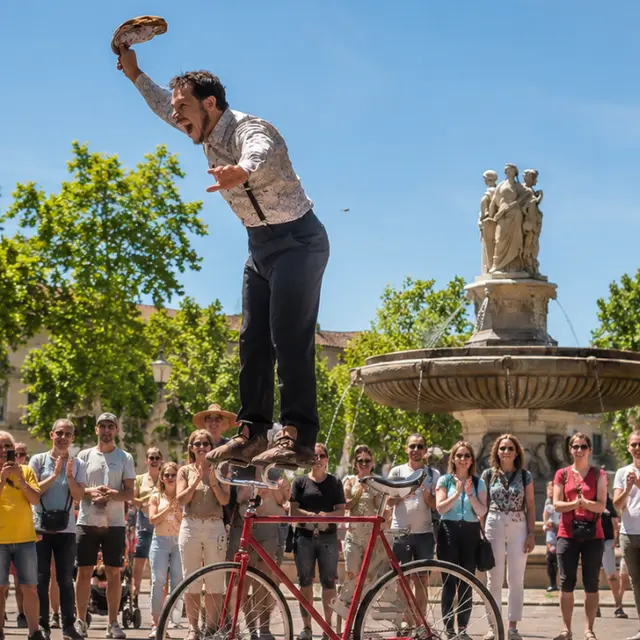 Le cirque de fontaine en fontaine_Aix-en-Provence