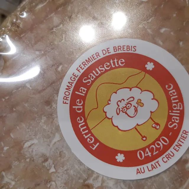 Fromage de brebis à Salignac