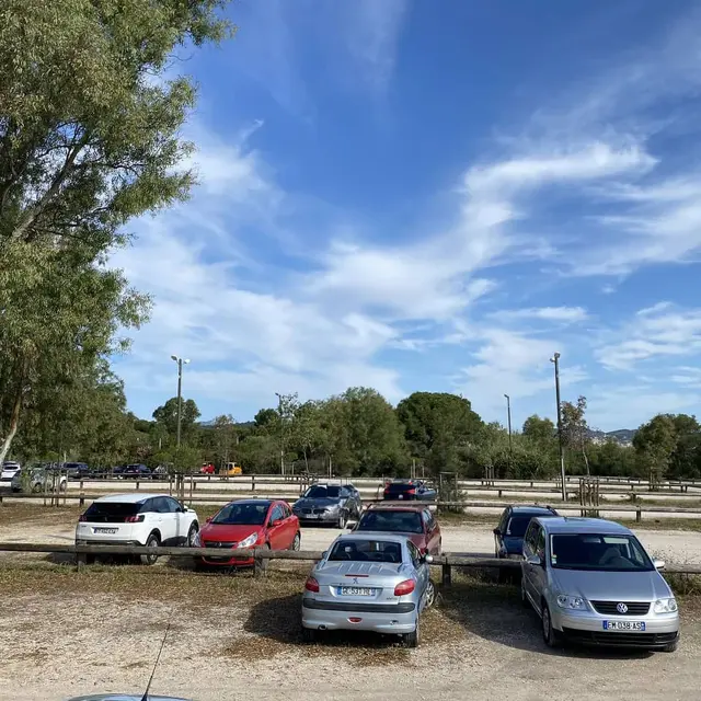 Parking arromanches hyères