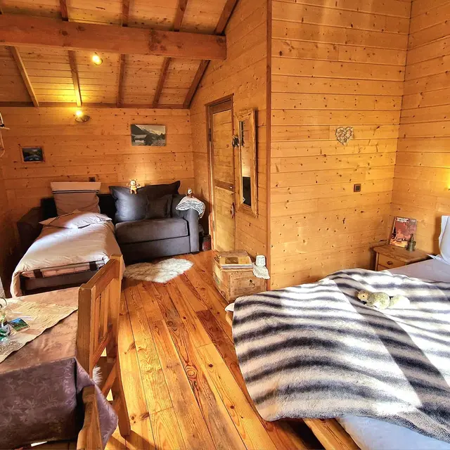 Intérieur cabane du chevrotin